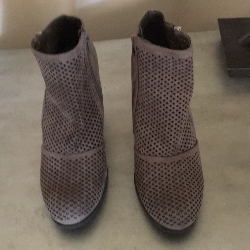 Bar lll boots